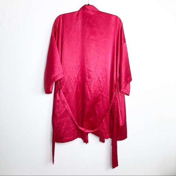 VICTORIA’S Secret red satin mini kimono robe - Picture 6 of 10